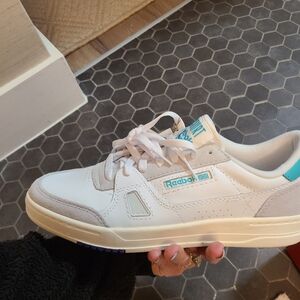 NWT - Men's Reebok LT Vector 93 court white sneakers size 12